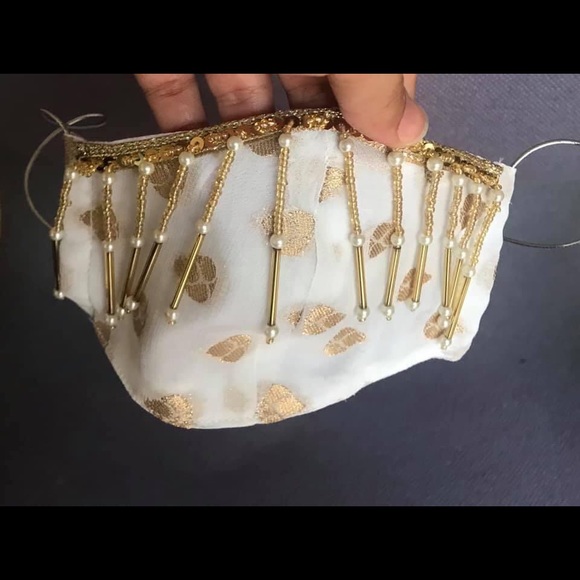 Brand new Fancy Masks - Picture 7 of 8